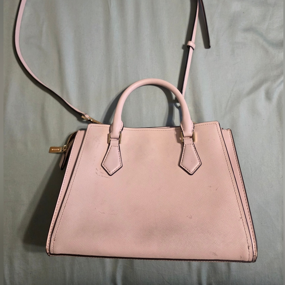 Micheal Kors Purse - Picture 4 of 7